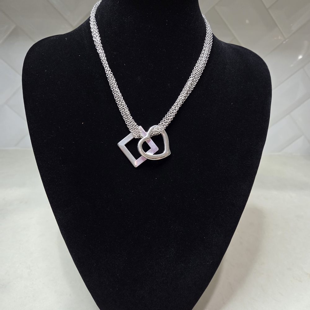 Elegant Silver Interlocking Necklace